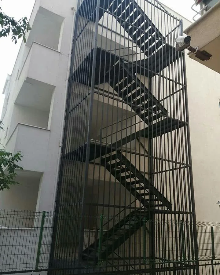 Kapalı Yangın Merdiveni gerçek proje uygulaması